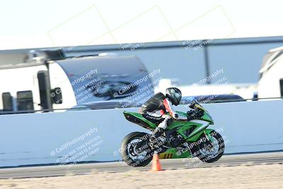 media/Dec-07-2025-CVMA (Sun) [[3e7d2de5dc]]/Race 17-Amateur Formula Middleweight/